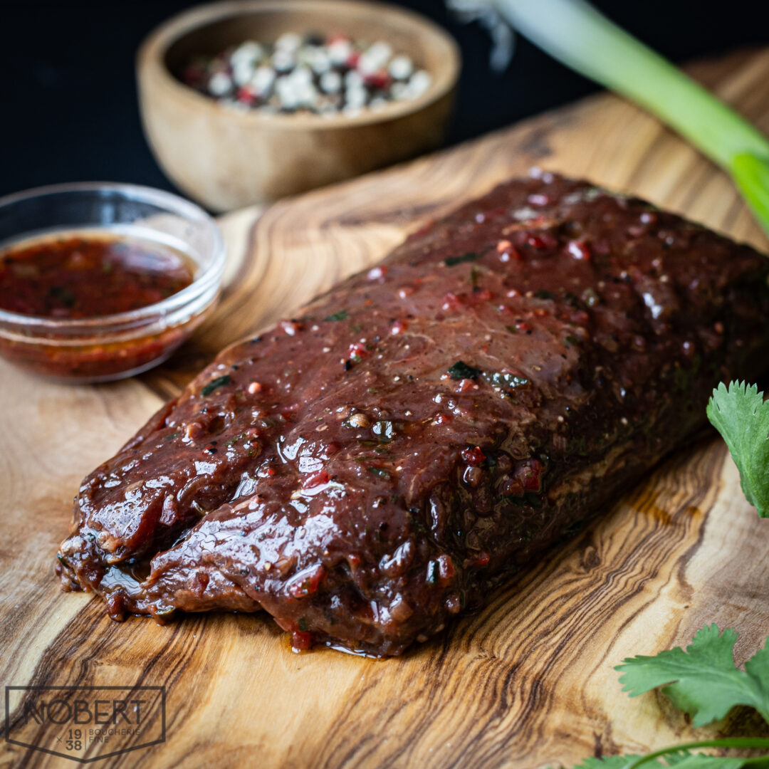 Bavette de boeuf marinée au vin rouge et poivre