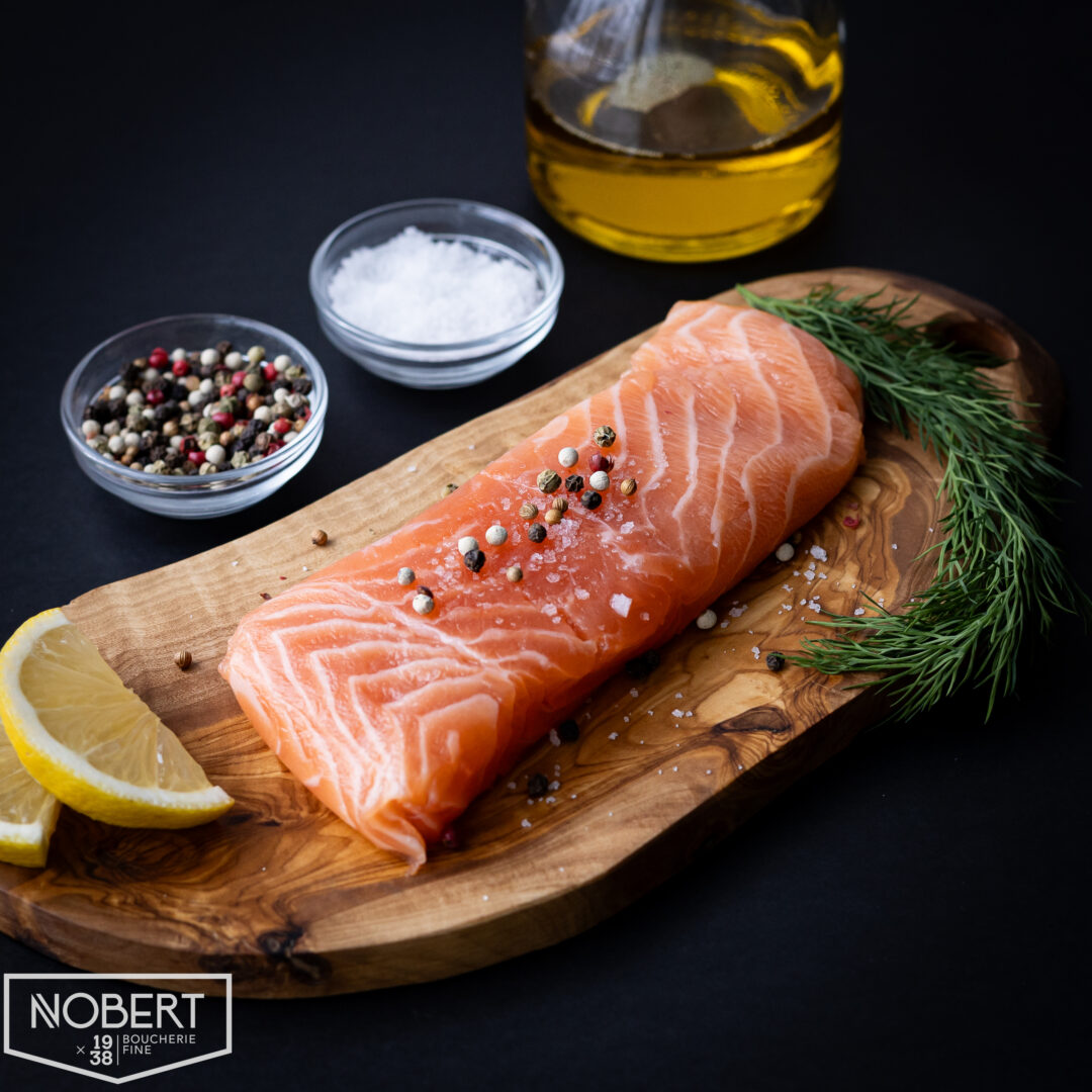 Pavé de saumon canadien avec peau